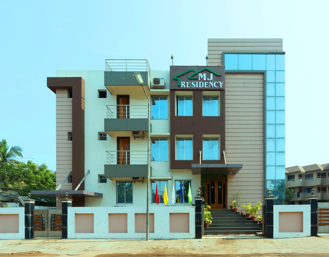 Hotel M J Residency Puri Exterior photo