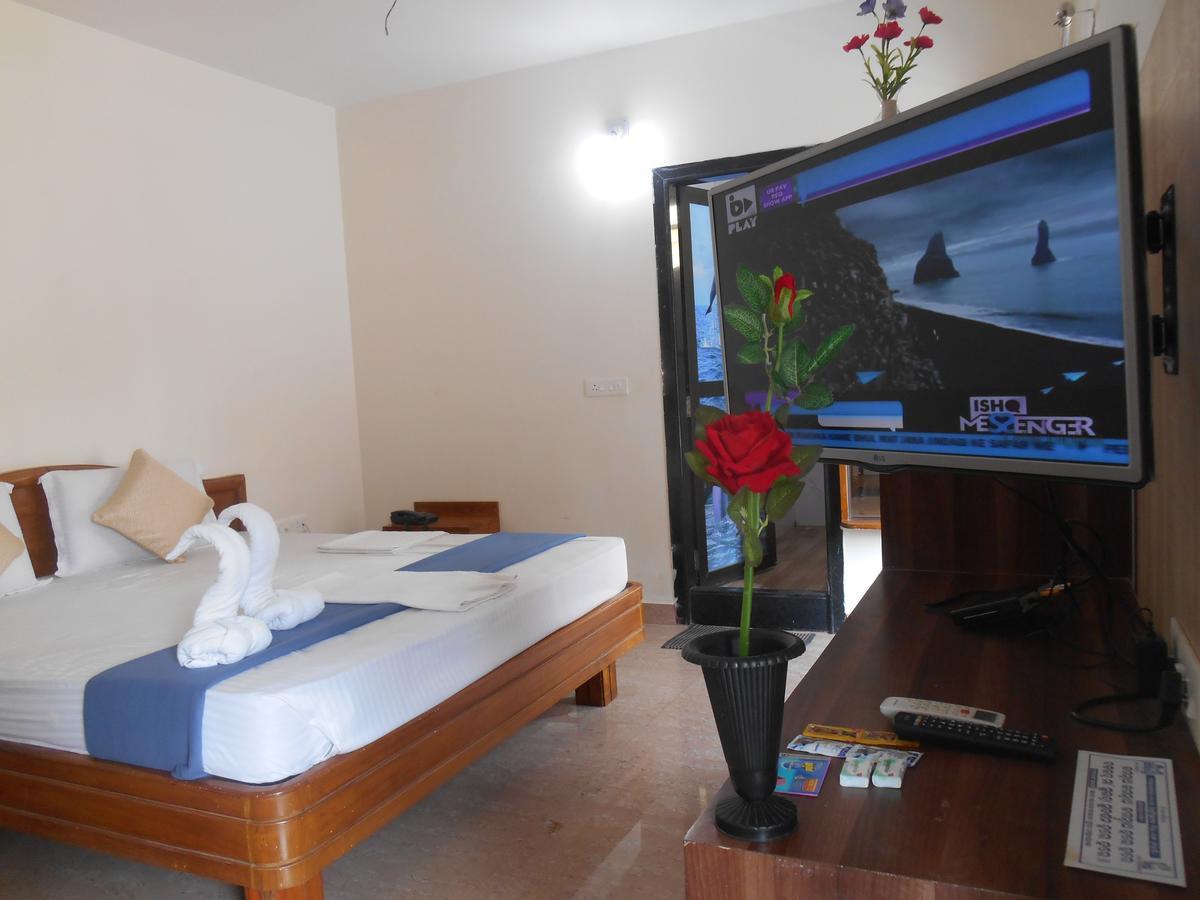 Hotel M J Residency Puri Exterior photo